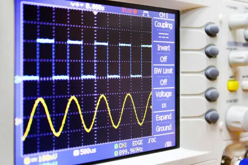 wave on oscilloscope banc de cyclage sous pression